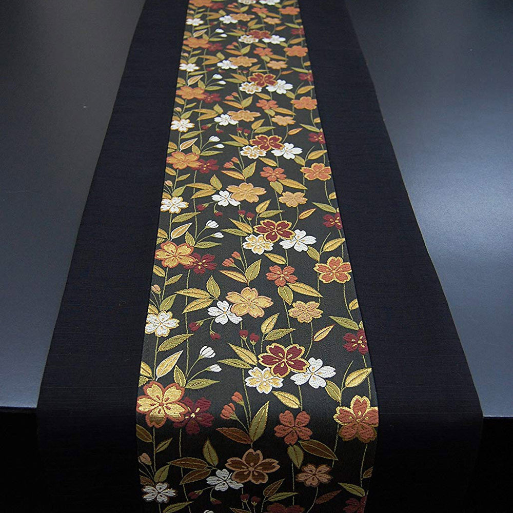 着物テーブルランナー 150×30㎝ 桜（さくら） 箱入り、包装済みなので