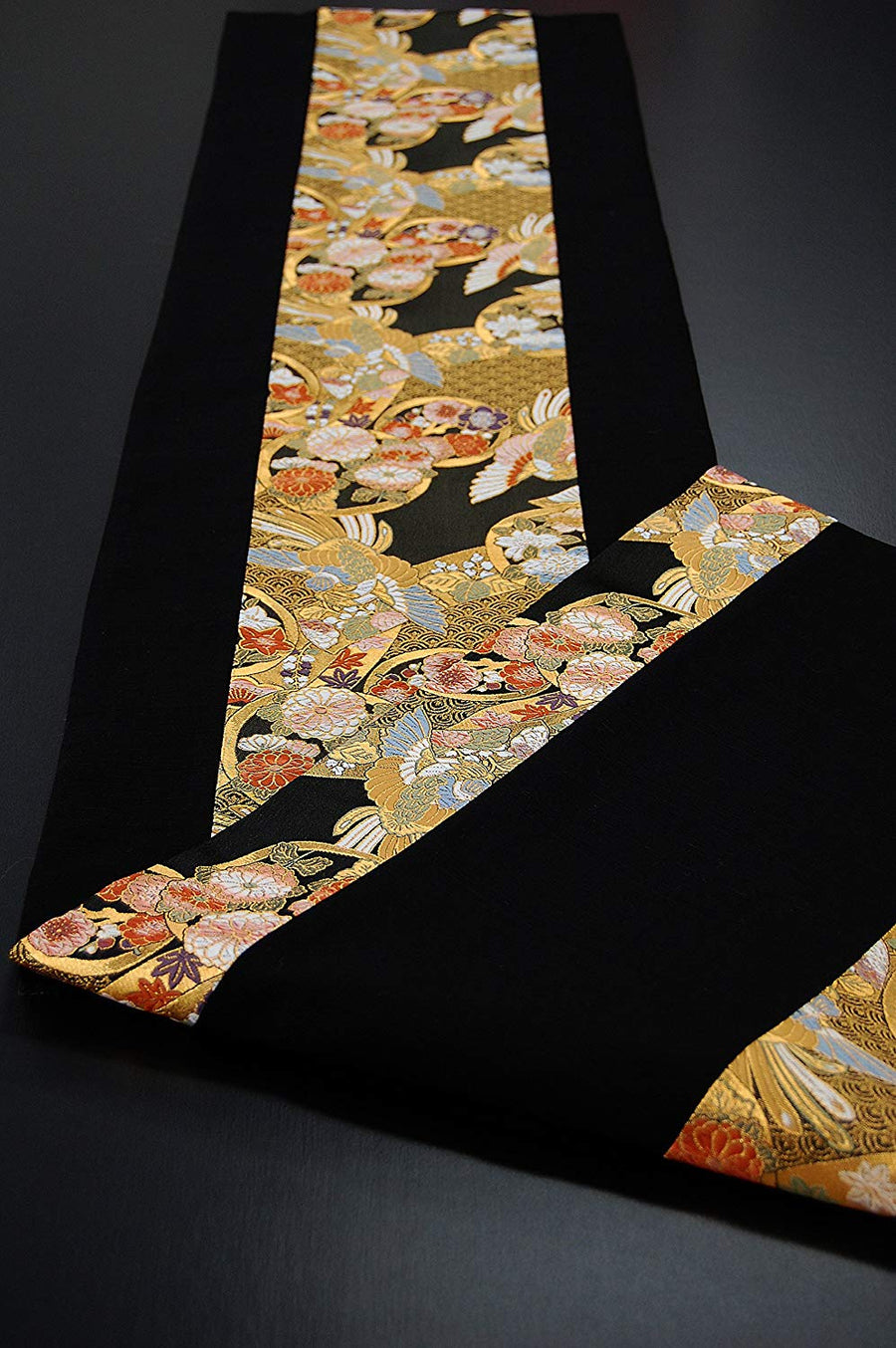 着物テーブルランナー 150×30㎝ 明日香（あすか） 箱入り、包装